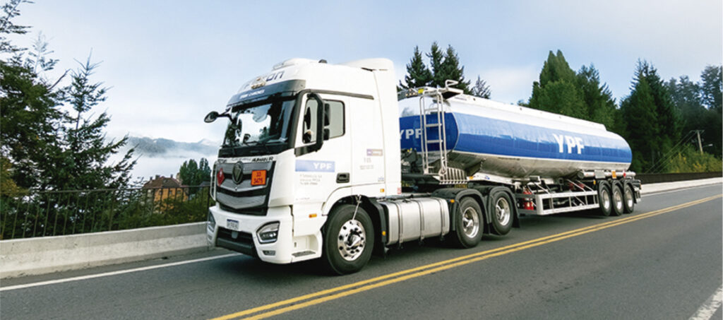 Auman R 2443: FOTON y su capacidad para abastecer el segmento de cargas peligrosas